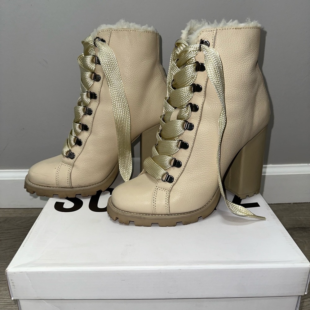 Schutz Winter Leather Ankle Boots 9 Beige (Heel colored in a little bit darker)